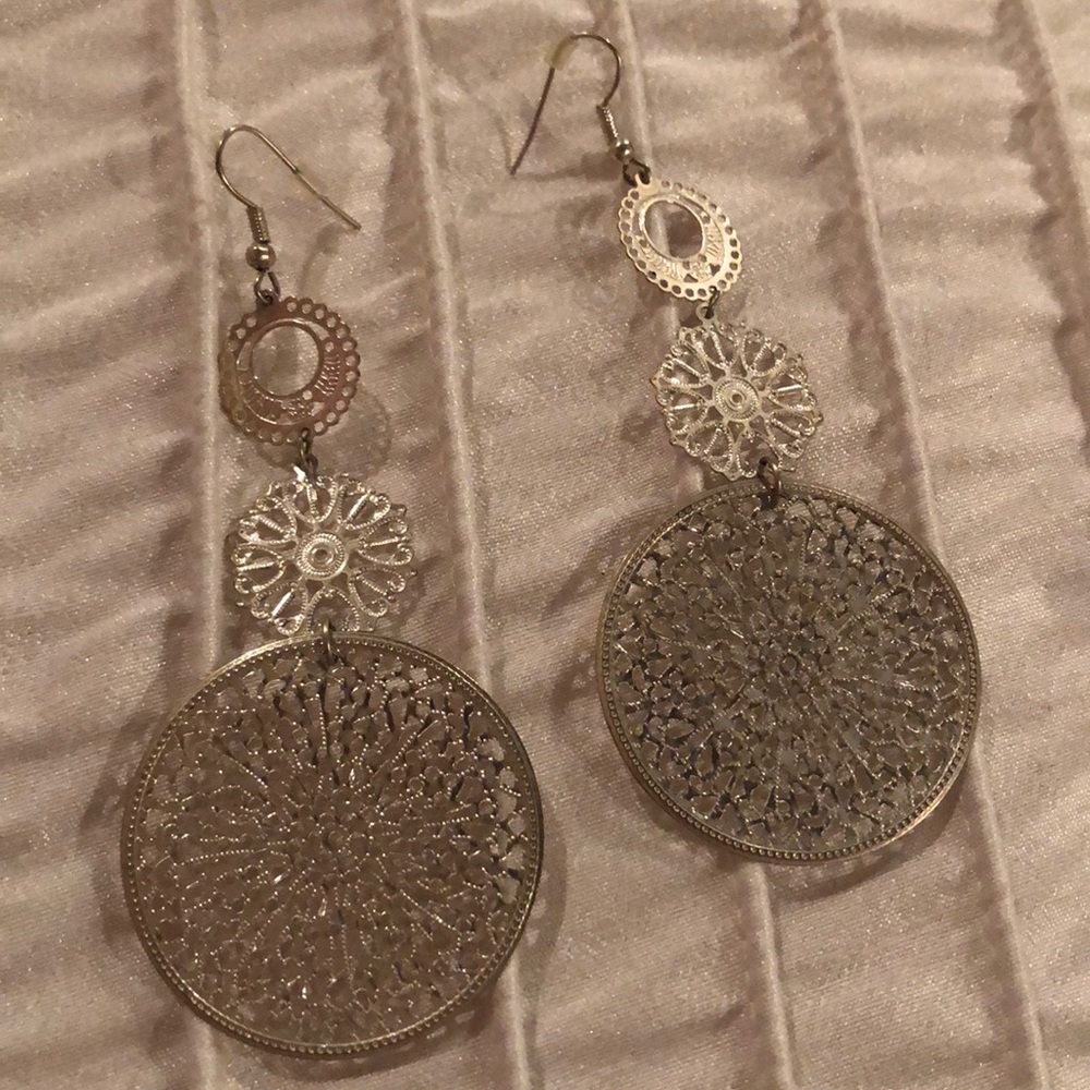 Dangle earrings